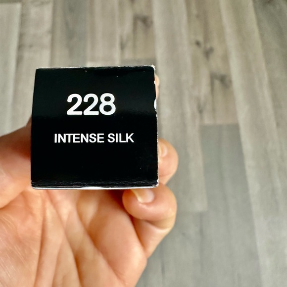 Givenchy Black Silk-Infused Lipstick Makeup - Picture 4 of 5